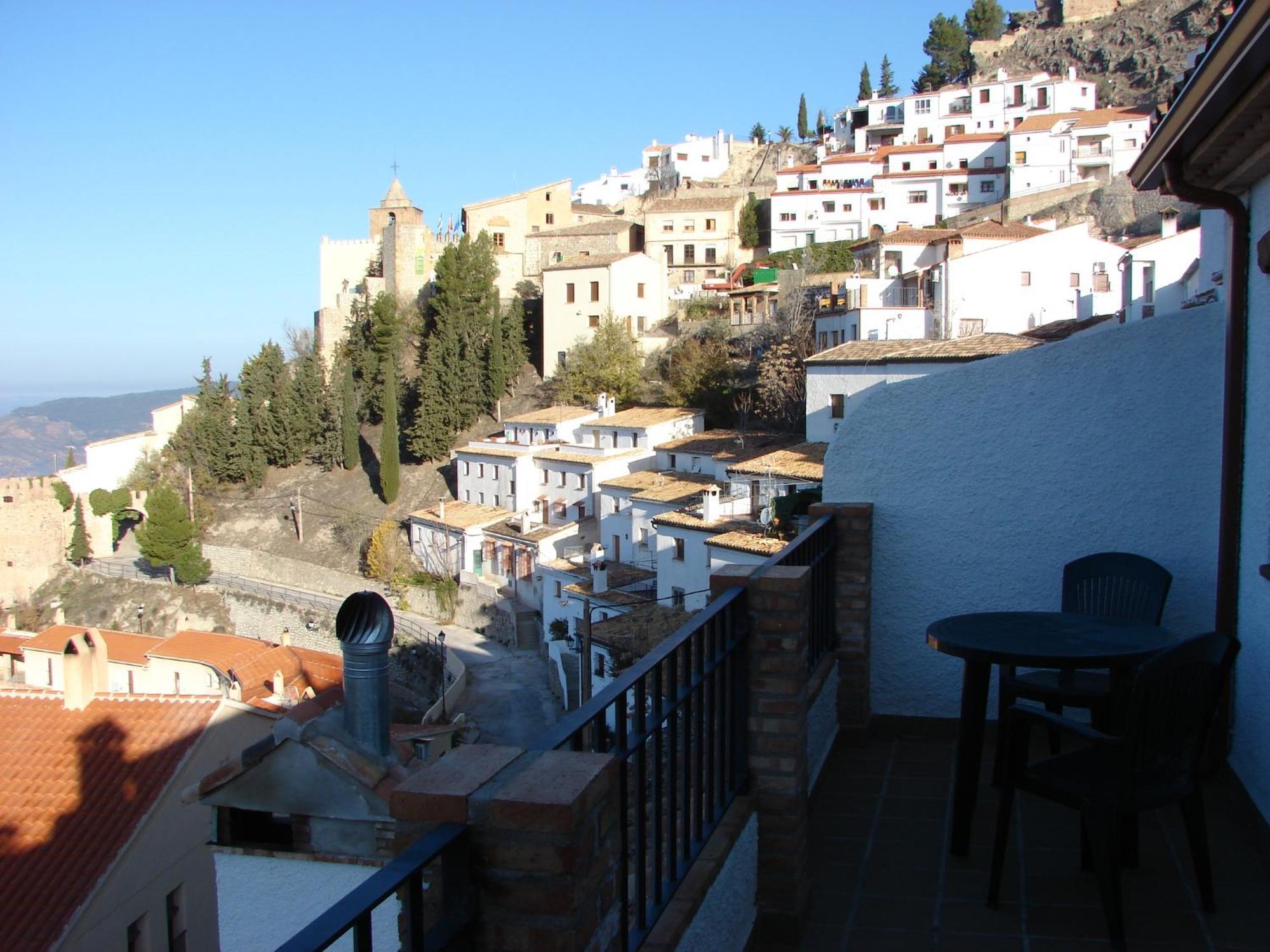 Apartamentos Sierra De Segura เซกูรา เดลา เซียร์รา ภายนอก รูปภาพ