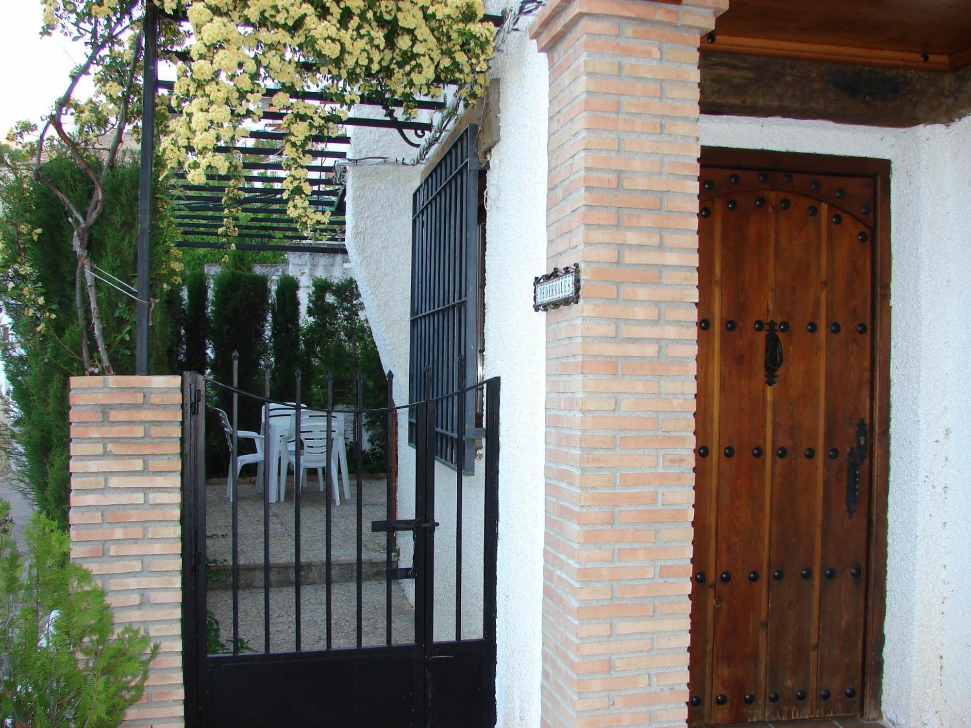 Apartamentos Sierra De Segura เซกูรา เดลา เซียร์รา ภายนอก รูปภาพ