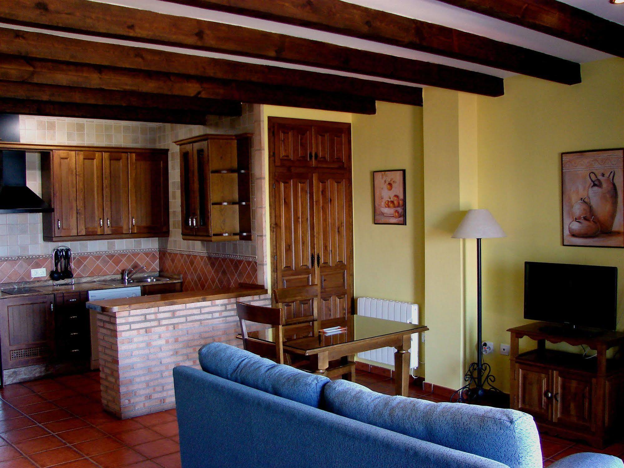 Apartamentos Sierra De Segura เซกูรา เดลา เซียร์รา ภายนอก รูปภาพ