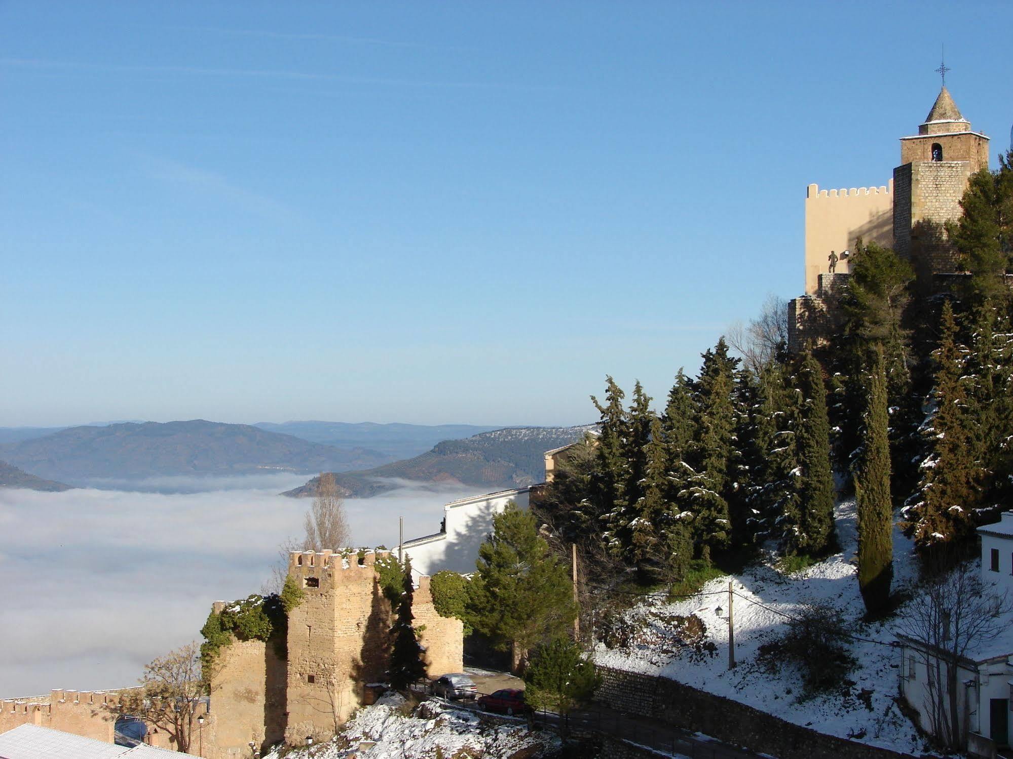 Apartamentos Sierra De Segura เซกูรา เดลา เซียร์รา ภายนอก รูปภาพ